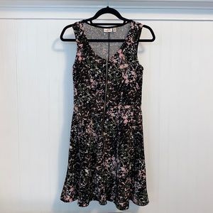 Marilyn Monroe Medium Camo Zip-Front Skater Dress